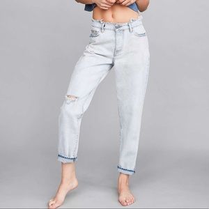 Calvin Klein For UO Cult Girlfriend Ankle Jean